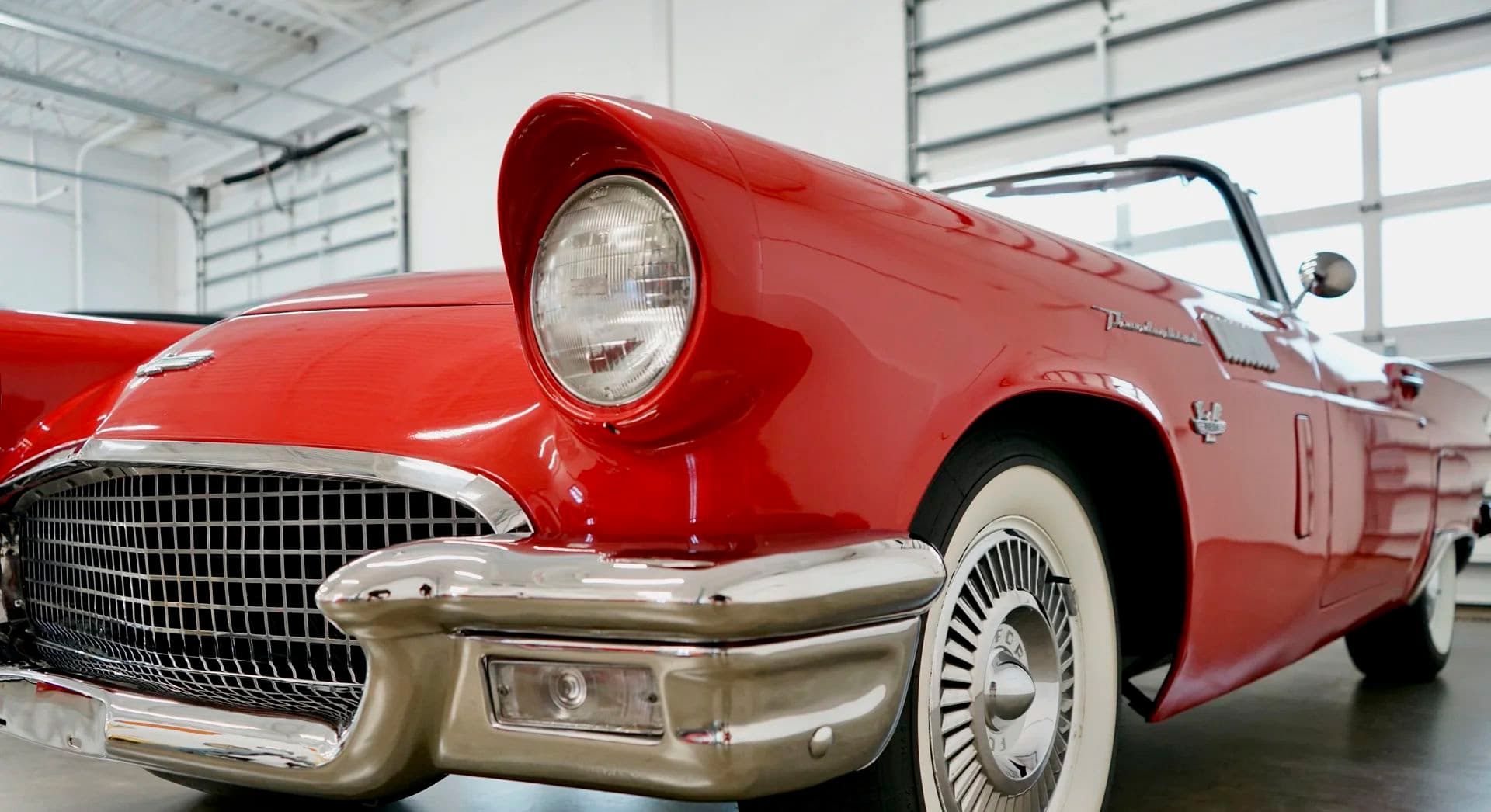 1957 Ford Thunderbird - Image 12