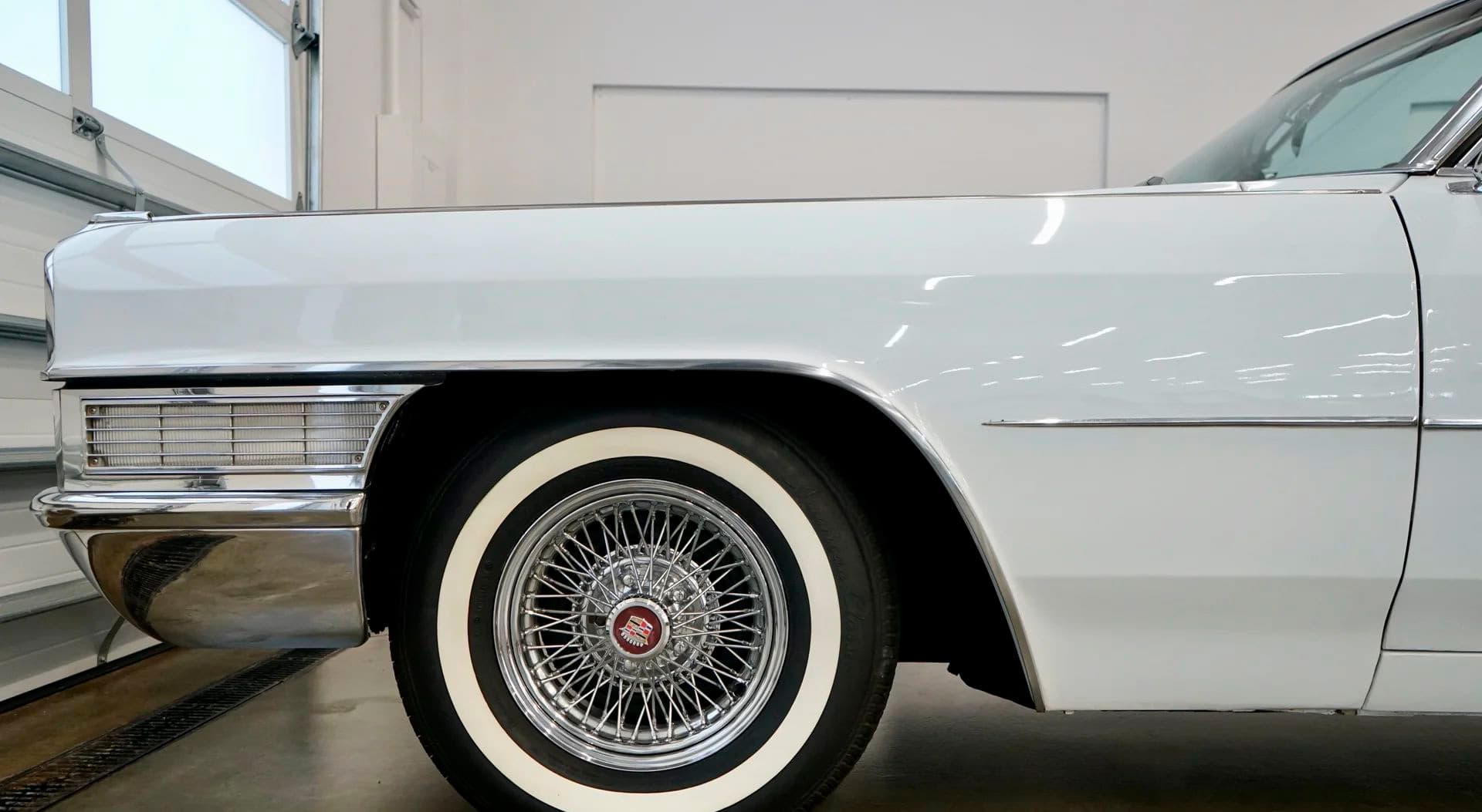 1965 Cadillac DeVille - Image 12