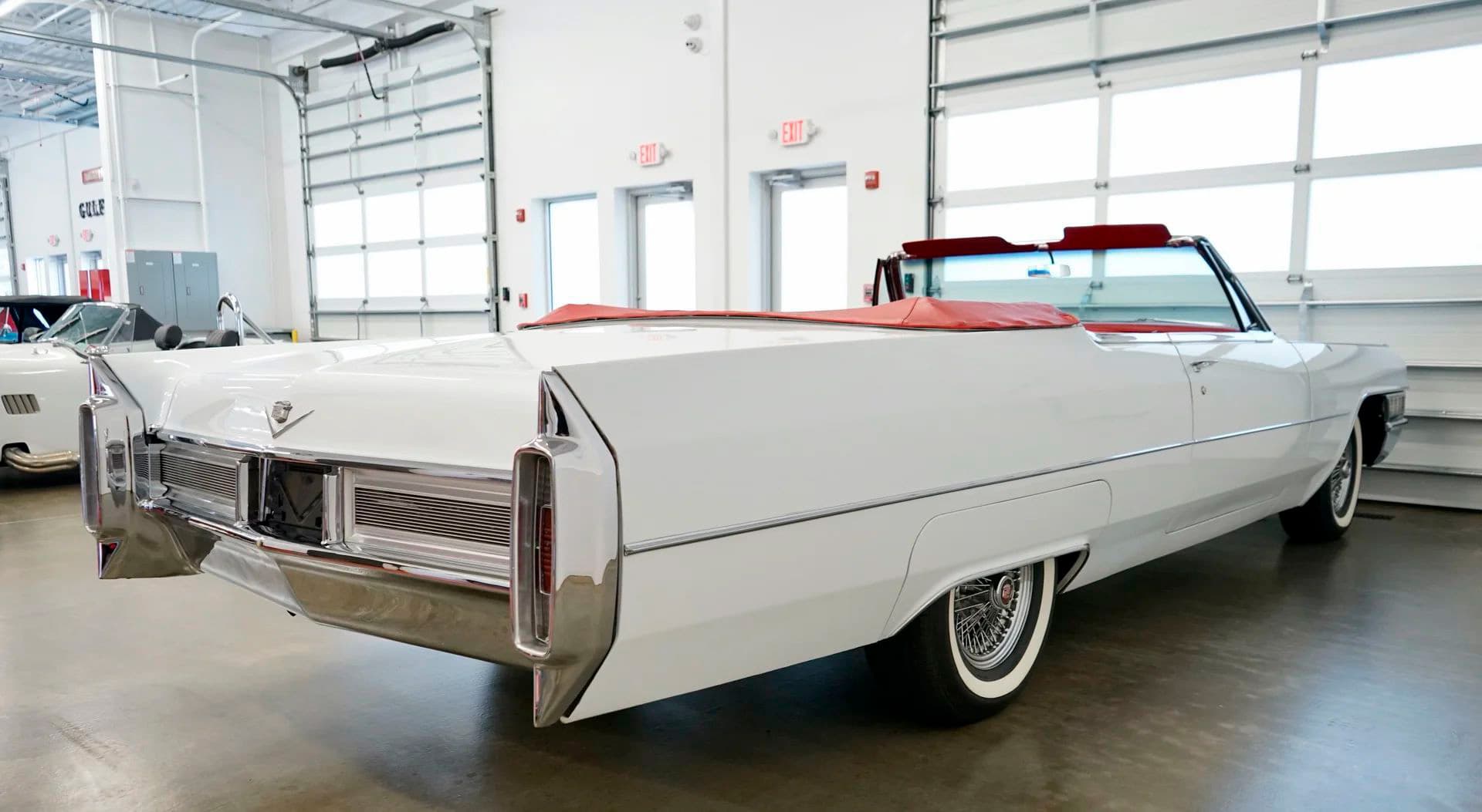 1965 Cadillac DeVille - Image 5