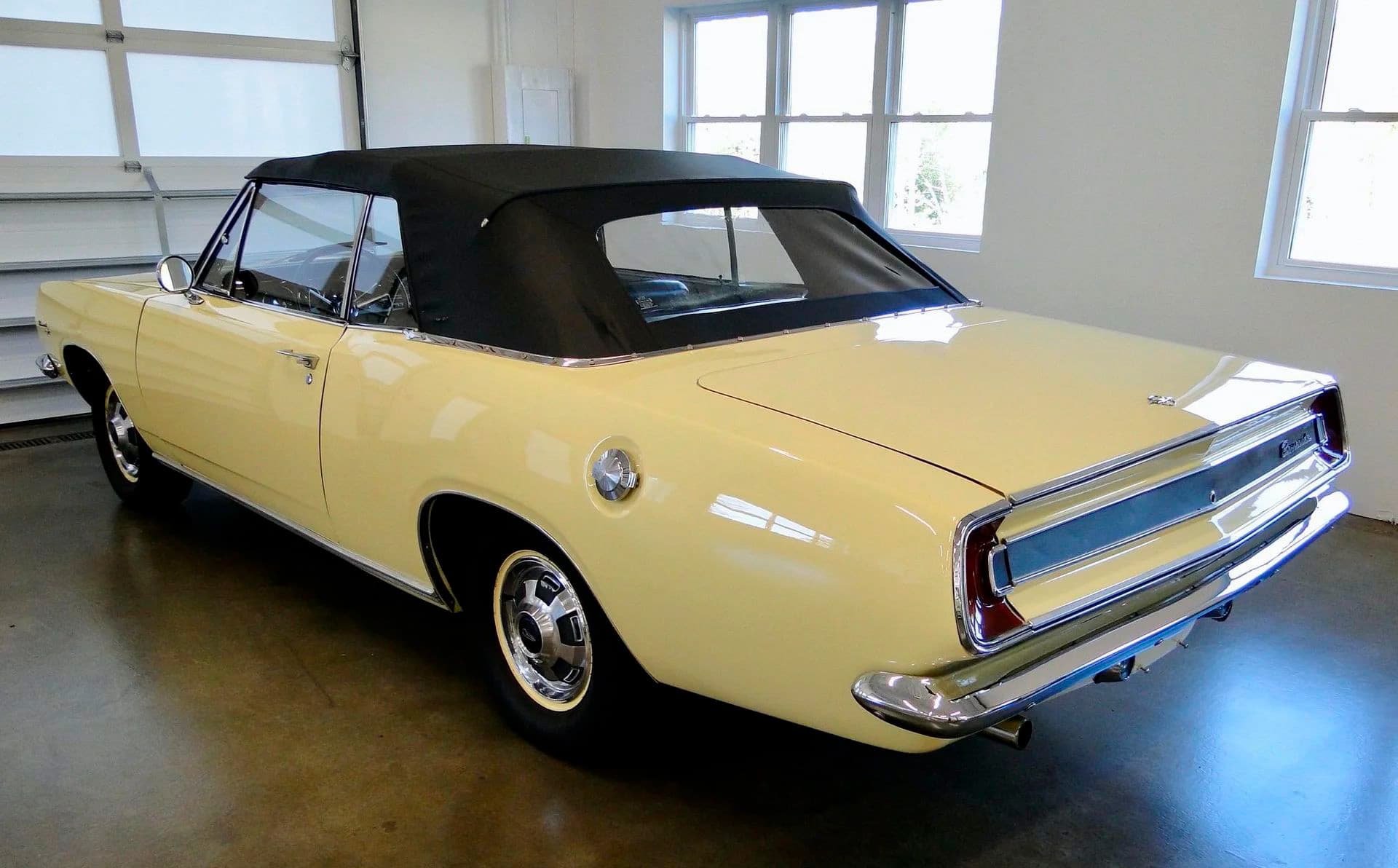 1967 Plymouth Barracuda - Image 13